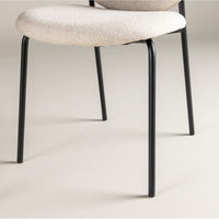 Chaise Vault