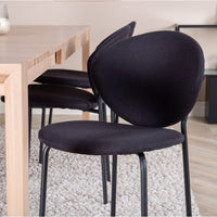 Chaise Vault