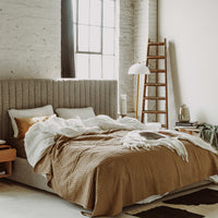 Gaia marble table lamp