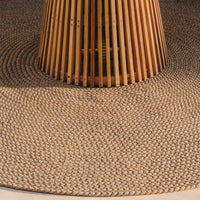 Tapis rond Aiguablava beige – mise en ambiance extérieure