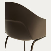 Chaise Cardona marron – détail du piètement en acier