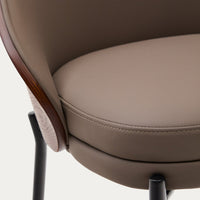 Tabouret Brava 77cm marron – détail du dossier en frêne