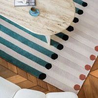 Dott Rug - Editorial