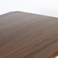 Skoll extendable table