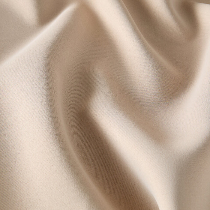 Rideau Voska – détail du tissu satiné beige taupe