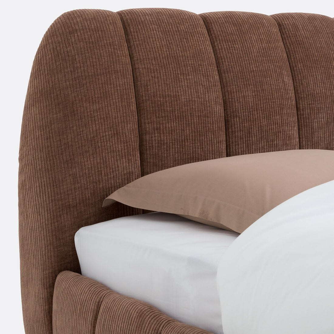 Lit coffre Noma – détail du coffre de rangement ouvert
