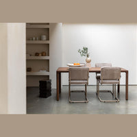 Skoll extendable table