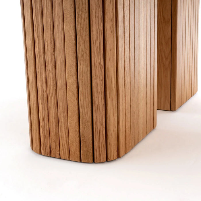 Latti dining table