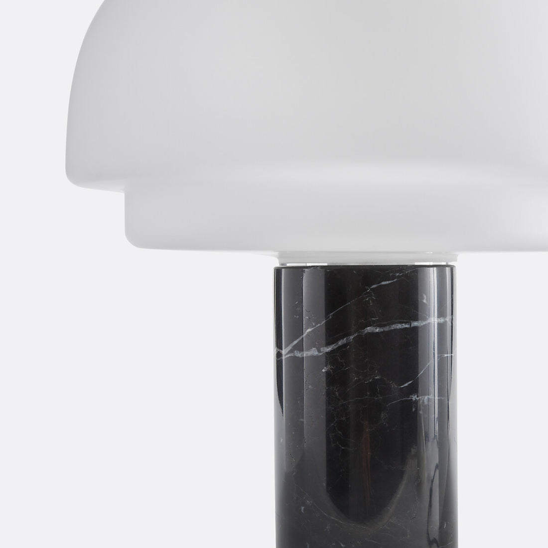 Lurcy table lamp