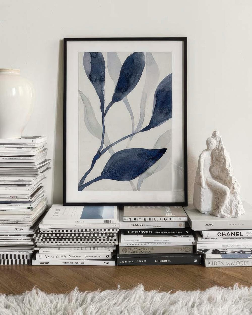 Affiche encadrée Aquavia II accrochée au mur – mise en ambiance salon