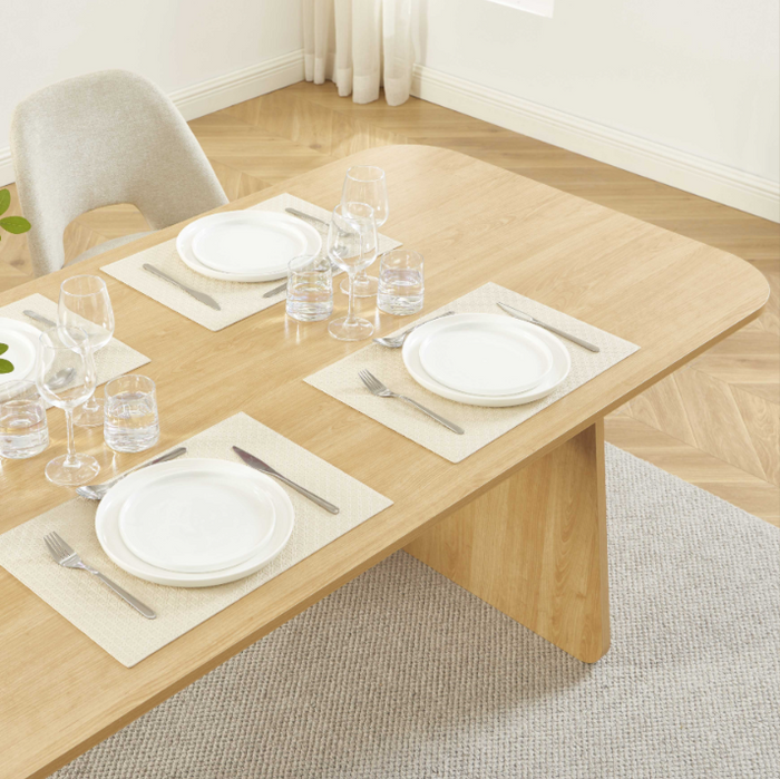 Ambre dining table