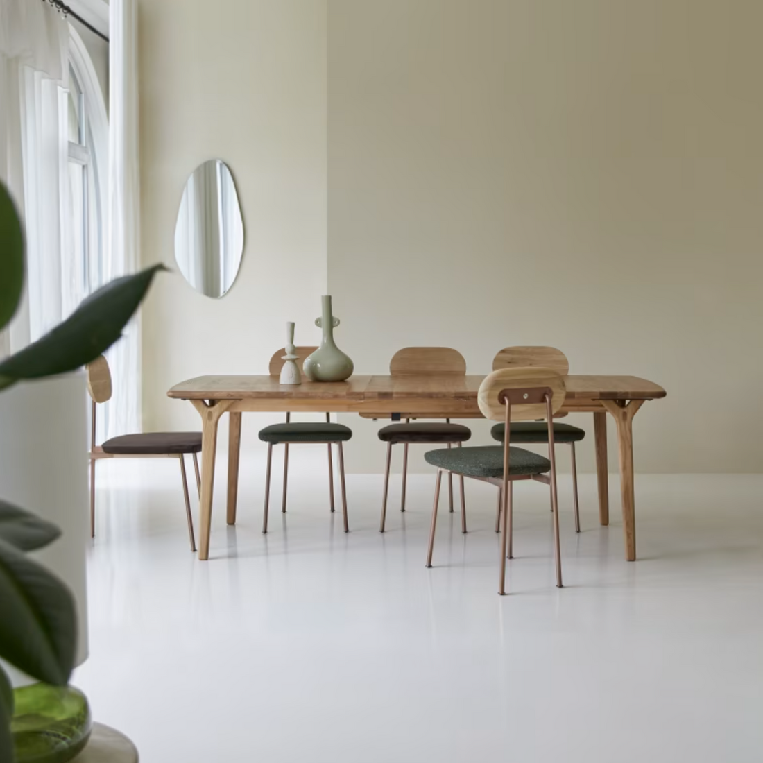 Clara Extendable Dining Table - Tikamoon