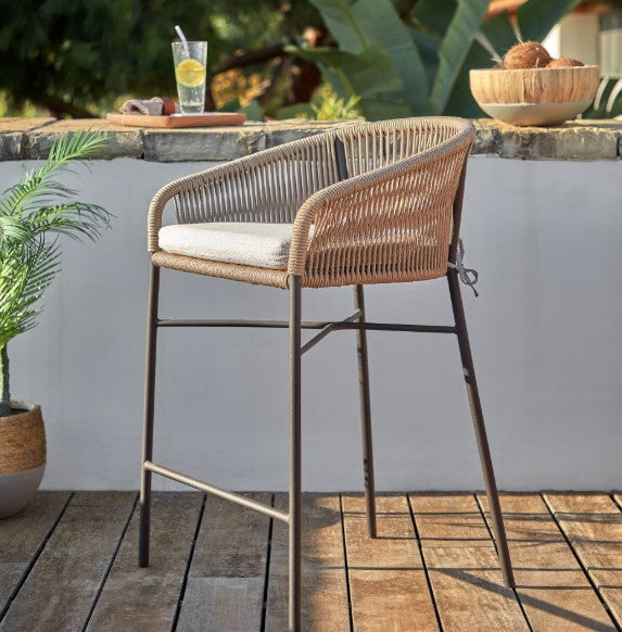 Tabouret d'extérieur résine tressée et bois Loma