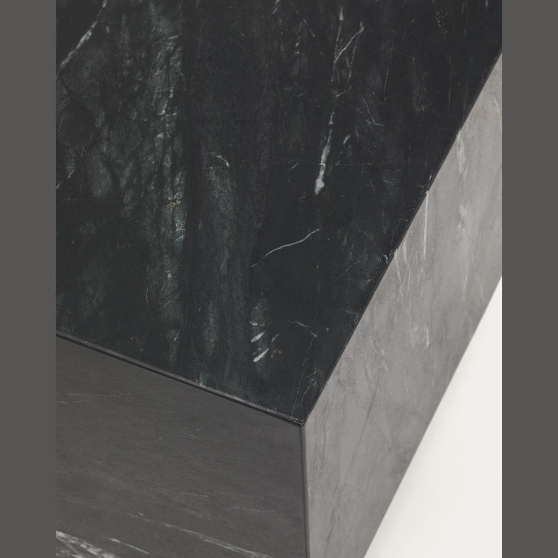 Eida side table / bedside table