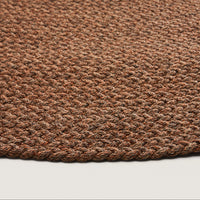 Tapis rond Aiguablava terracotta – vue de côté