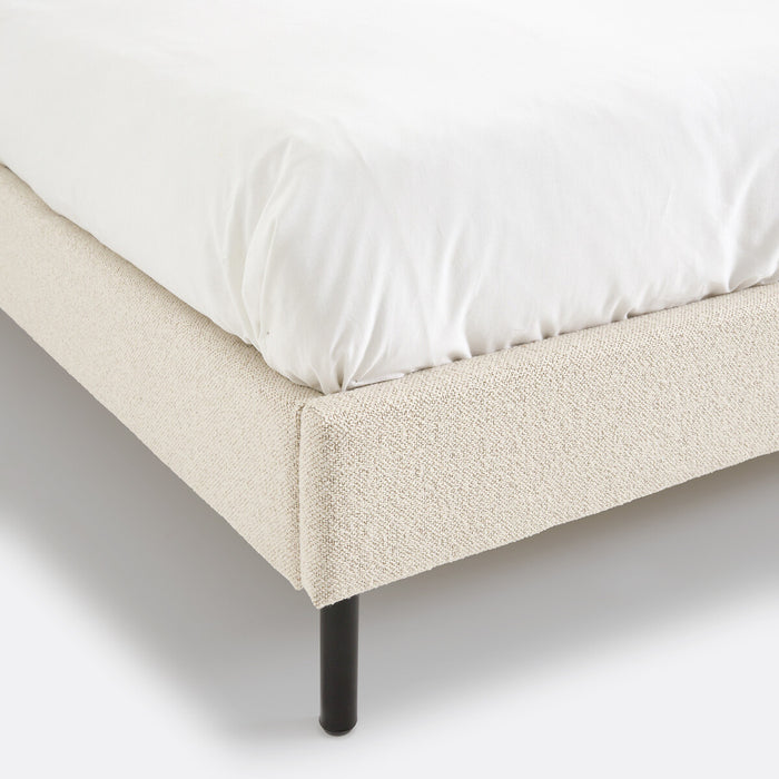 Lit rembourré tissu chiné bois métal Baumain