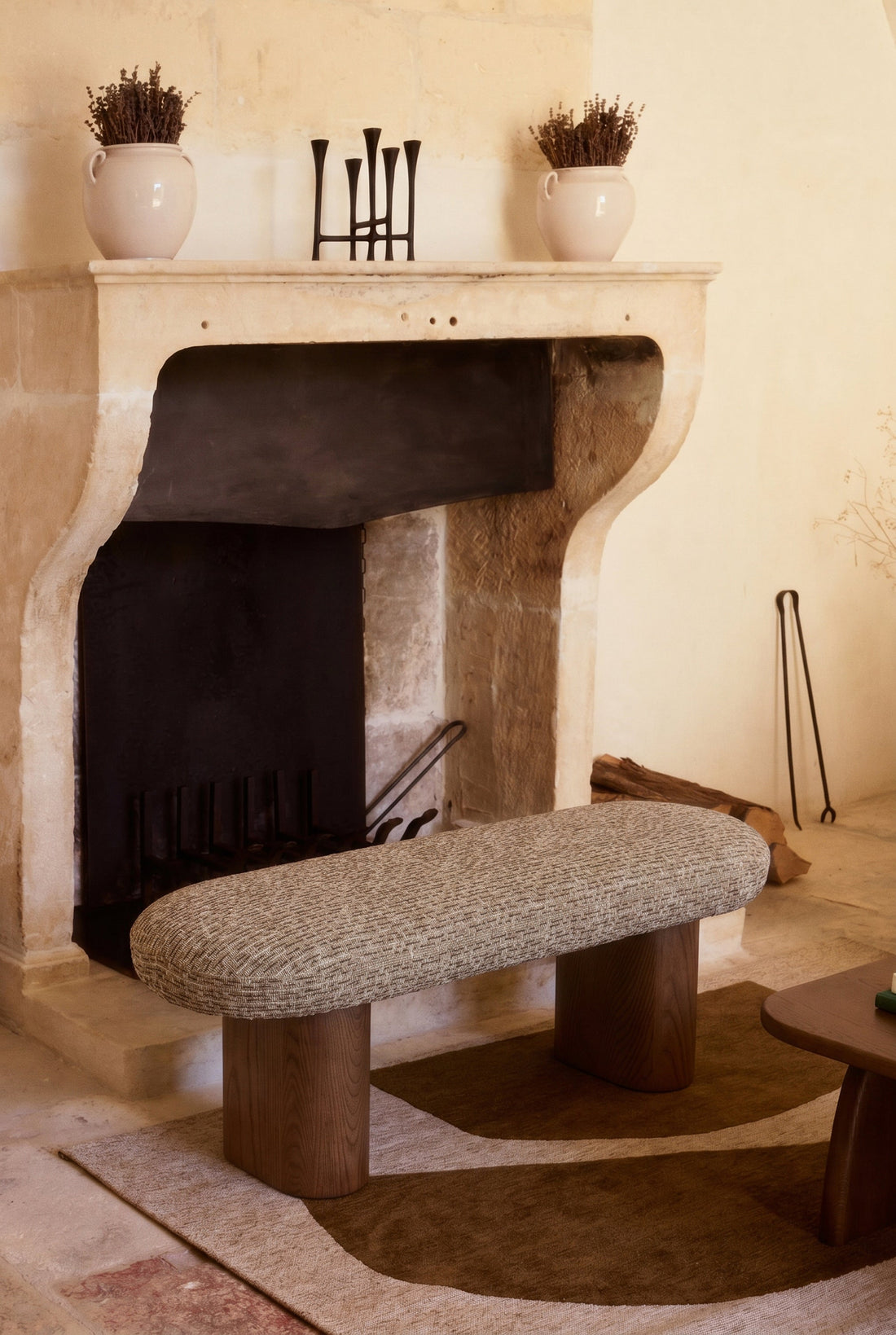 Banc Popa tweed vert - détail piètement frêne massif