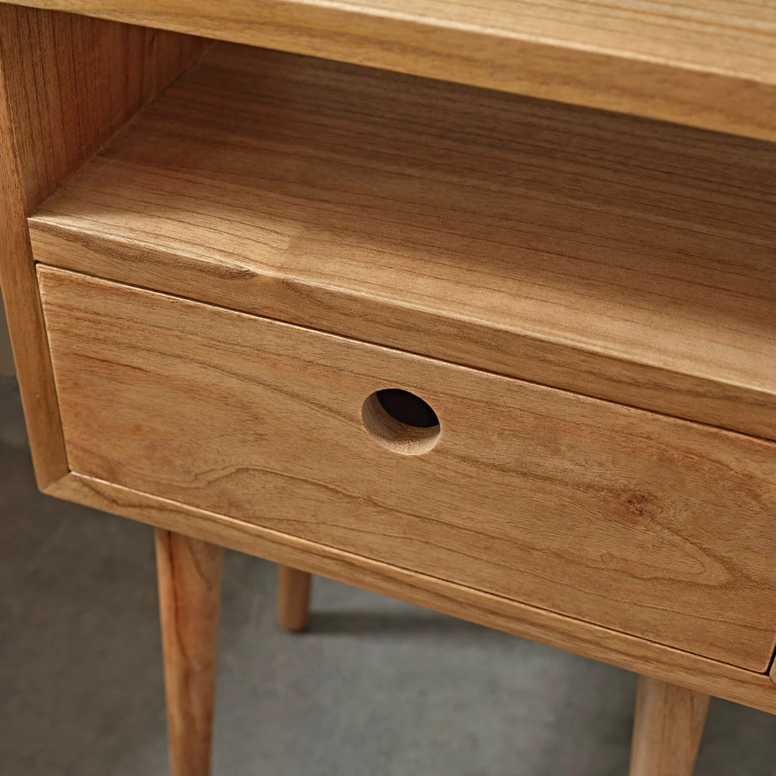 Table de chevet Esmee – Berah Getah
