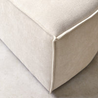 Pouf Dario beige – mise en ambiance salon