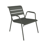 Fauteuil Calvia en acier vert romarin – vue détourée