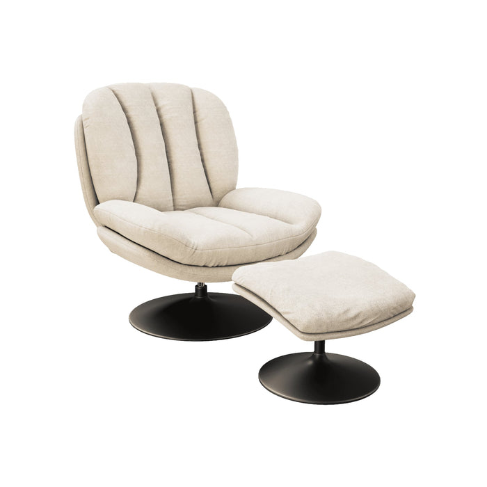Fauteuil Lisboa blanc cassé et son repose-pieds – vue de trois quarts