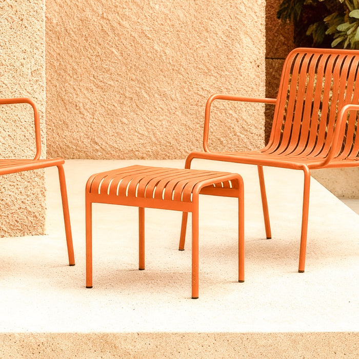 Salon de jardin Gaby – détail de l'assise et des courbes en métal peint