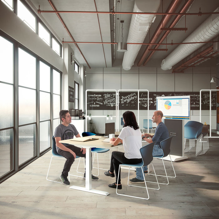 Bureau assis-debout Mobility – réunion assise autour du bureau
