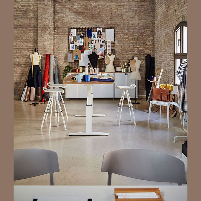 Bureau assis-debout Mobility – atelier créatif