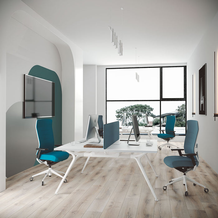 Siège de bureau TNK Flex bleu – bureau au mobilier blanc