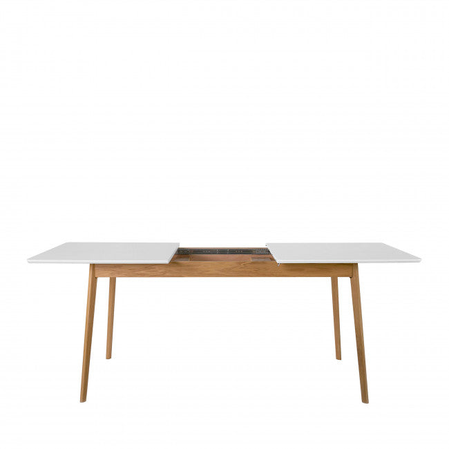 Skoll extendable table