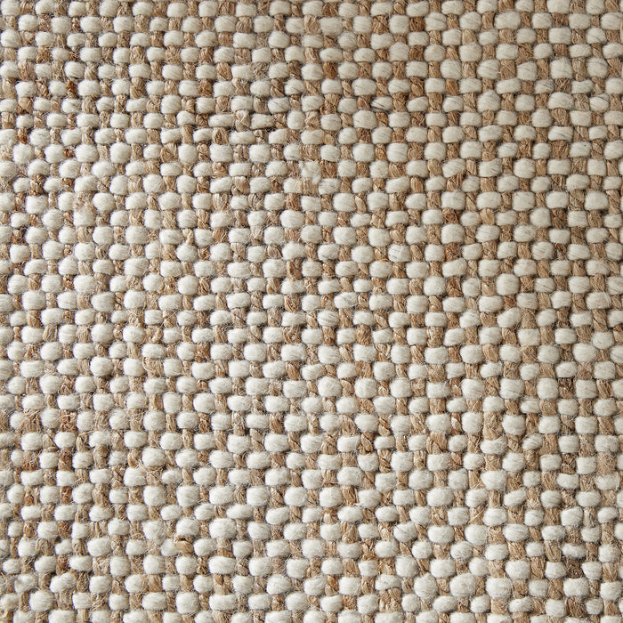 Tapis Ishaan dans une chambre aux tons naturels